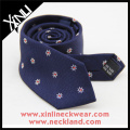 Handgemachte bespannte gestickte Schule Logo Silk Custom Tie